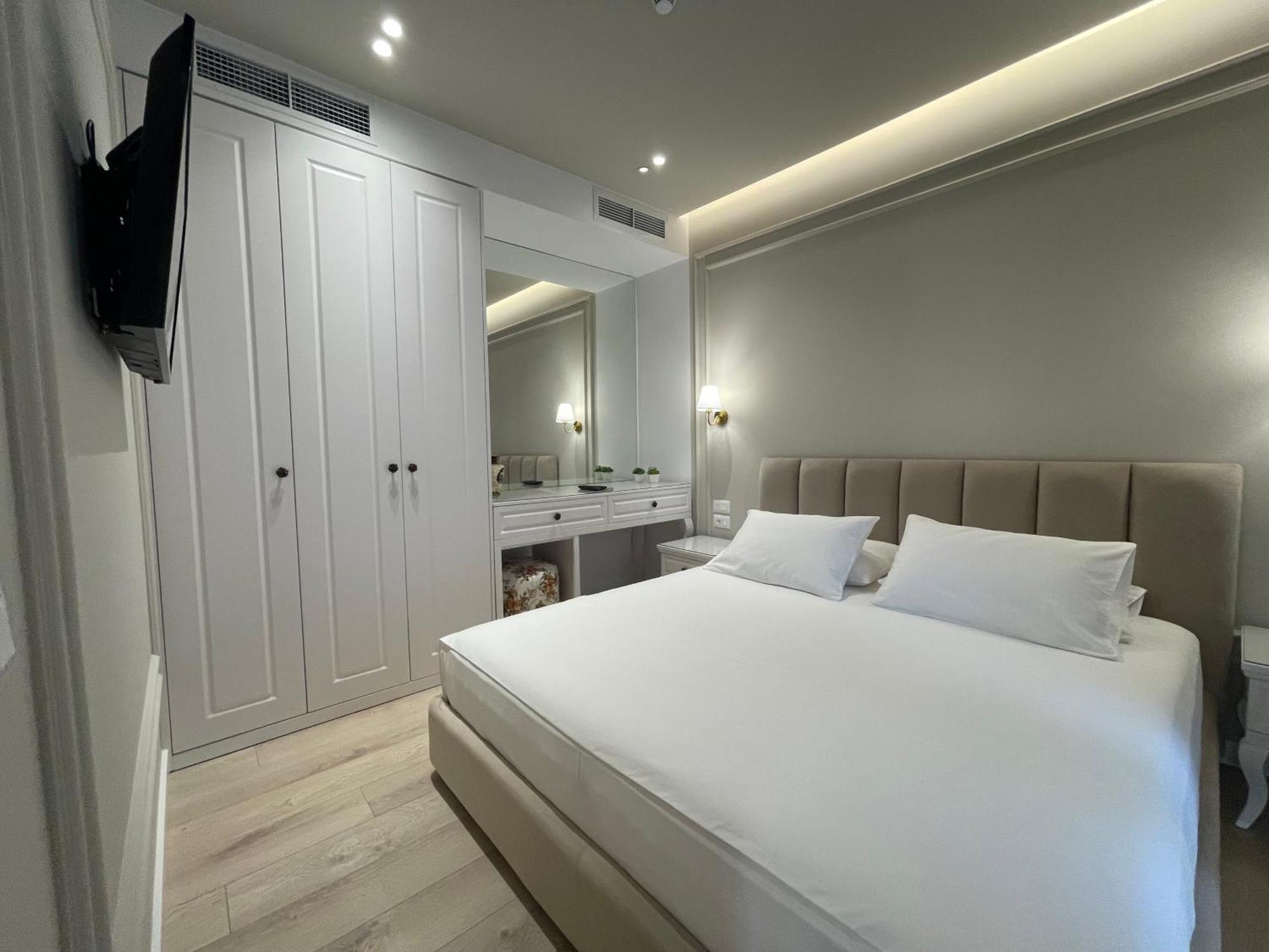 Seaside Hotel Вльора Екстер'єр фото