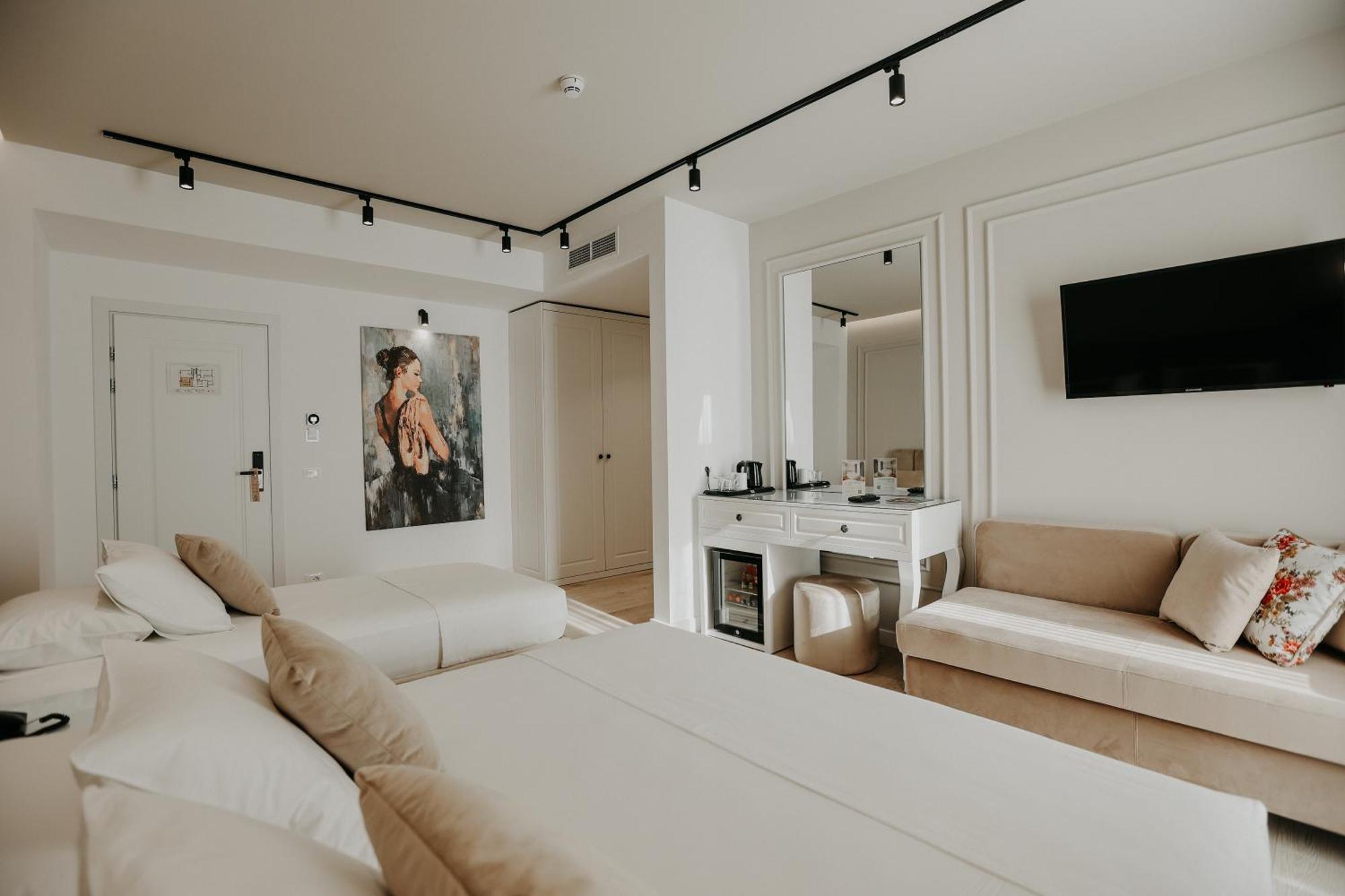 Seaside Hotel Вльора Екстер'єр фото