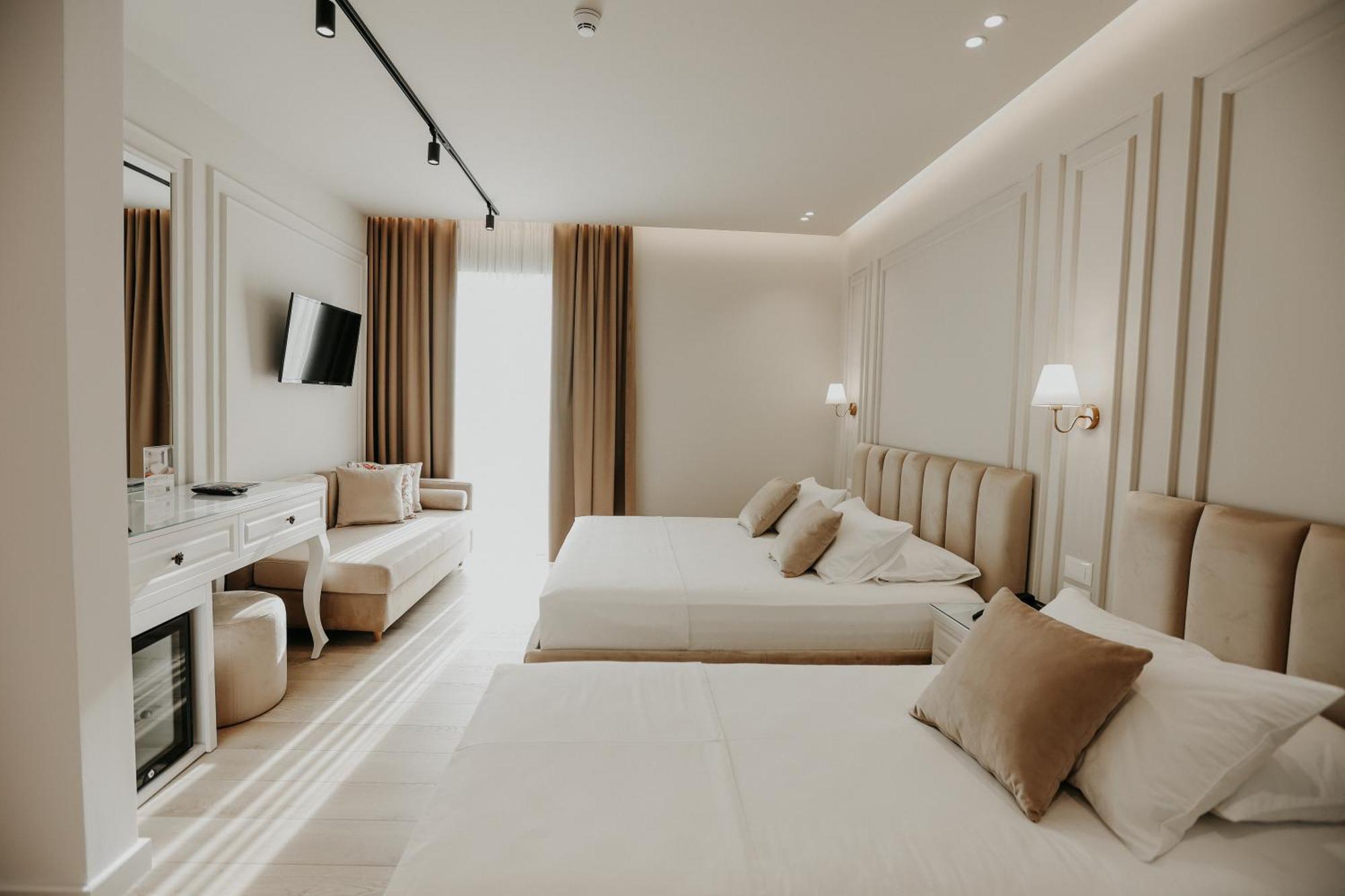 Seaside Hotel Вльора Екстер'єр фото