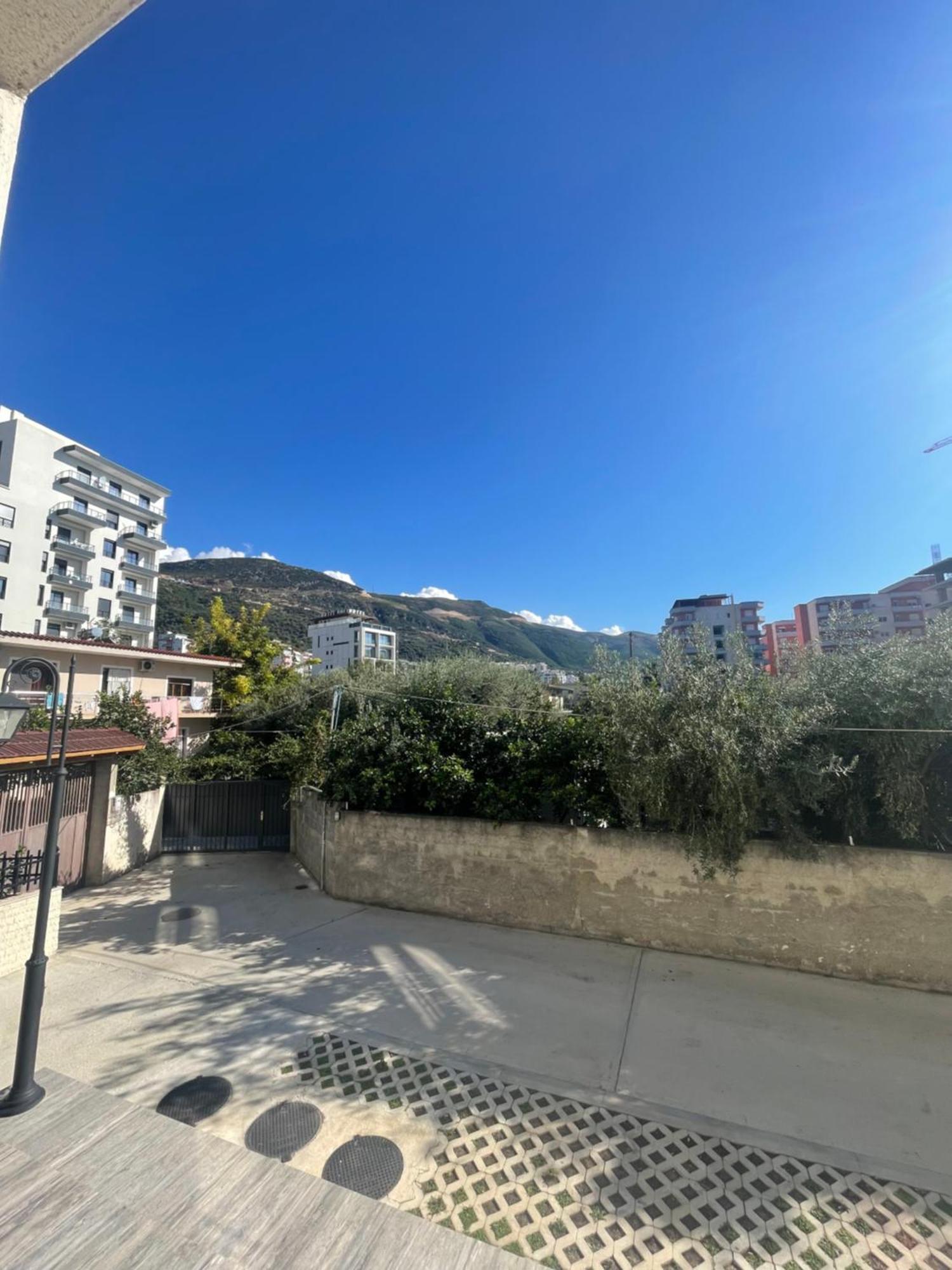 Seaside Hotel Вльора Екстер'єр фото